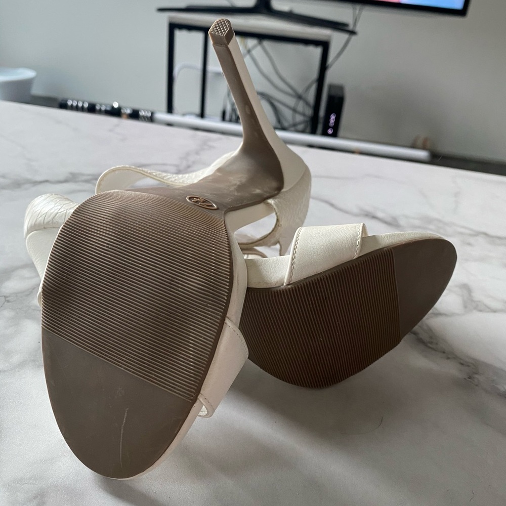 White Pumps